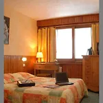 Gergovia 2* Super Besse