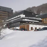 格尔果瓦酒店 2* 苏佩贝斯