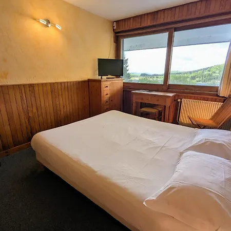 Hotel Gergovia 2*