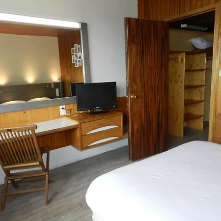 Hotel Gergovia 2*